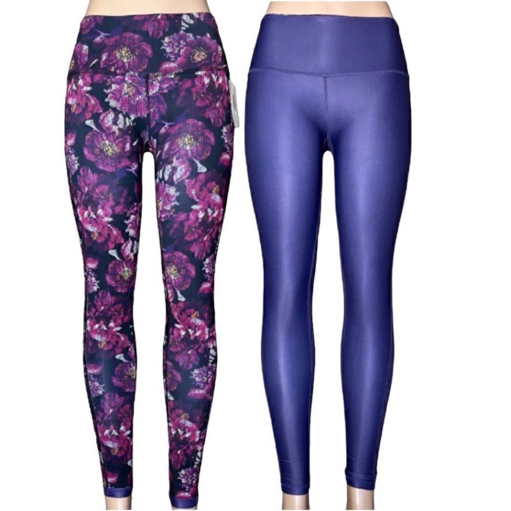 NWT Peach Reversible leggings.  